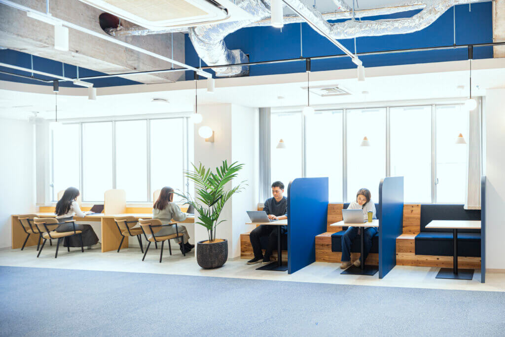 1名用デスクも充実｜天神駅徒歩1分のレンタルオフィス・コワーキングスペースZero-Ten Park（ゼロテンパーク）天神西通り店