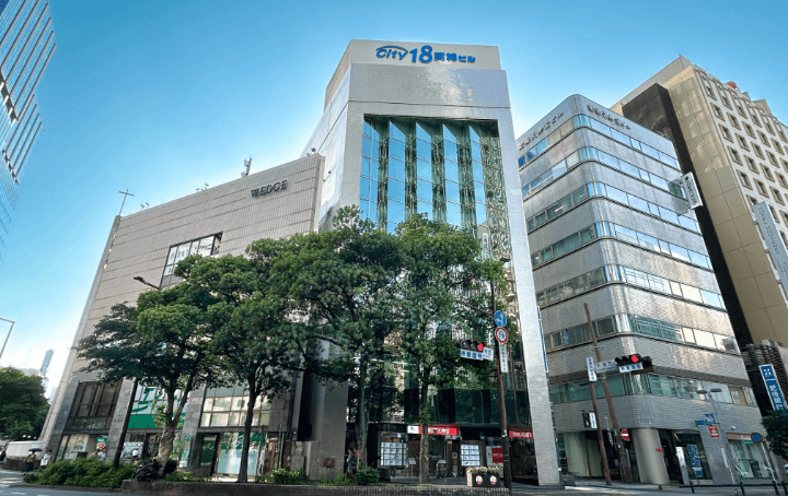 Zero-Ten Park 天神西通り店の外観写真