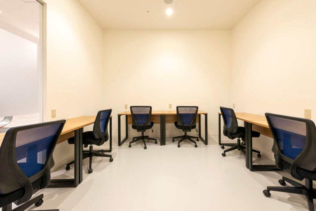The Companyミーナ天神店room5