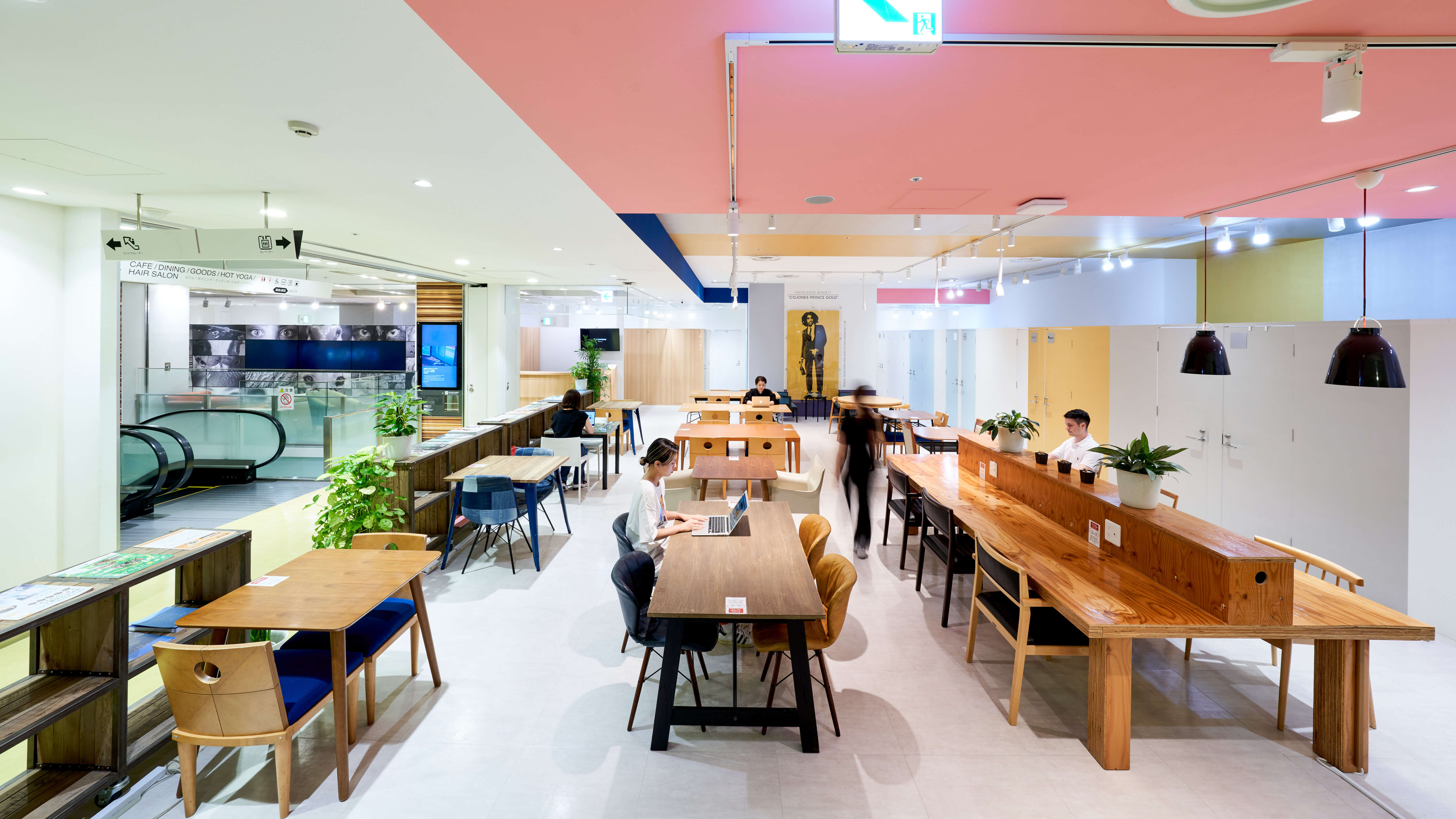 Zero-Ten Park（旧 The Company）福岡PARCO店｜福岡パルコ新館5階のレンタルオフィス・コワーキングスペース