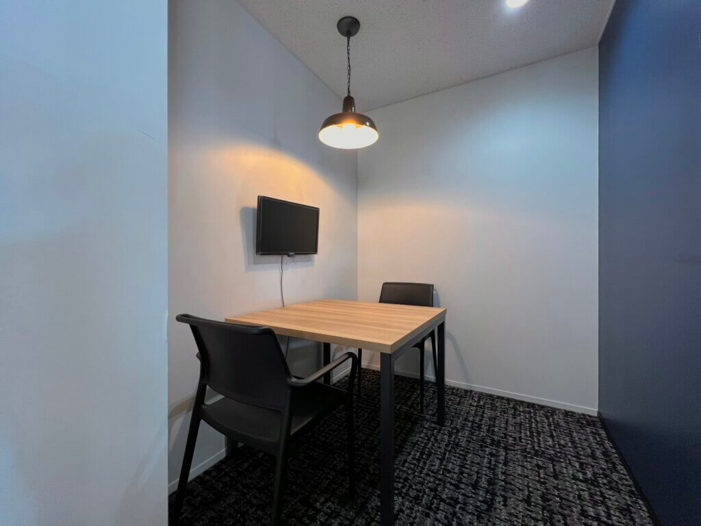 Zero-Ten Park 中洲川端店 8F WEB会議室|福岡・天神・博多のレンタルオフィス・セットアップオフィスなら Zero-Ten Park (旧 The Company)