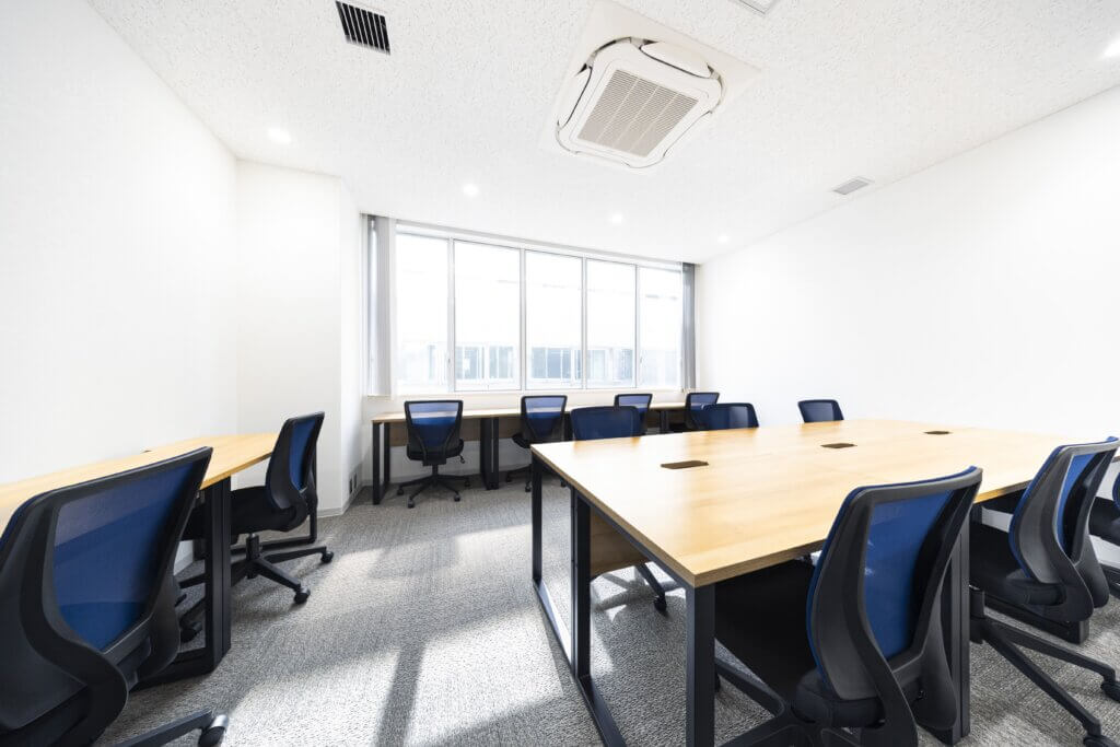 コスパ◎ 安くて高品質な10名以上規模オフィス|Zero-Ten Park 天神西通り店|天神駅徒歩1分の完全個室・家具付きレンタルオフィス