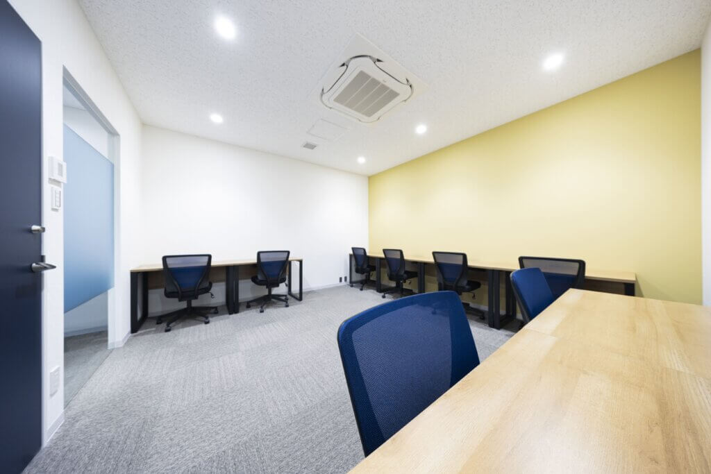 コスパ◎ 安くて高品質な7〜8名規模オフィス|Zero-Ten Park 天神西通り店|天神駅徒歩1分の完全個室・家具付きレンタルオフィス